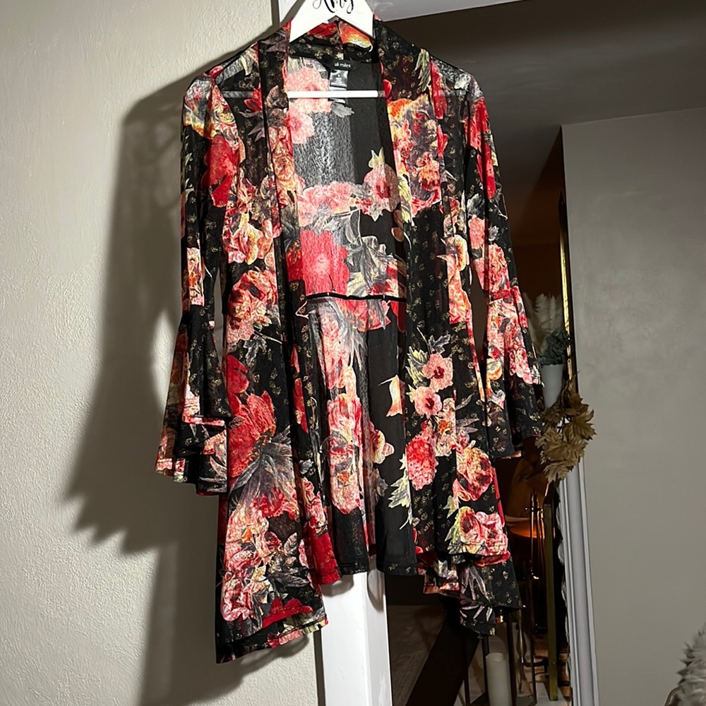 Ali Miles floral sheer kimono